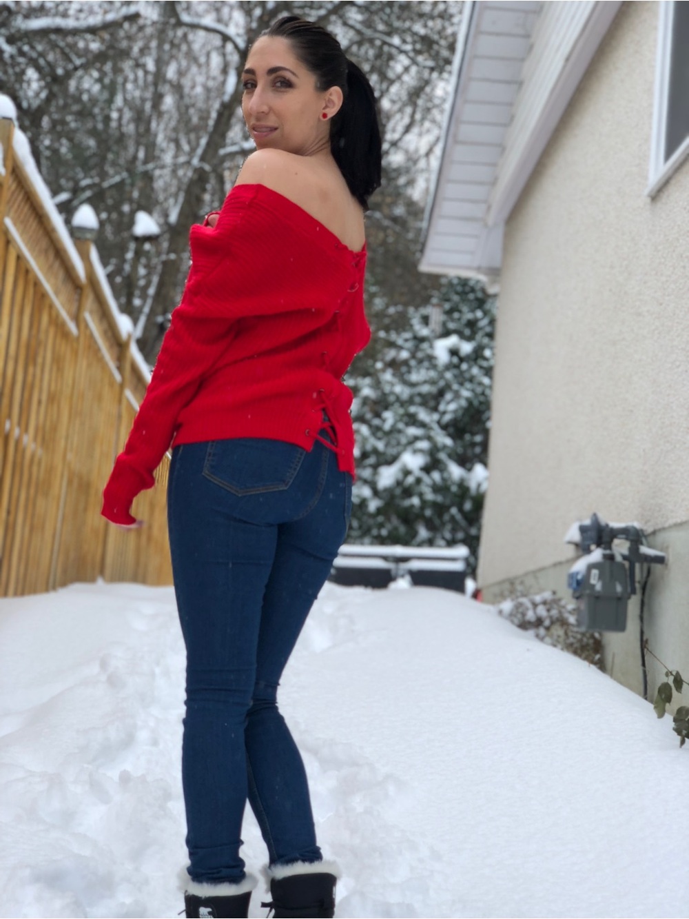 Red Ribbed Knit Women's Sweater - Picture 2 of 7